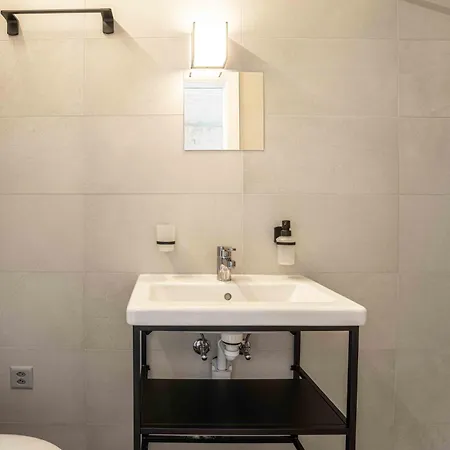 Le Lumen - Self Check In By Homenhancement Habitación en casa particular Renens