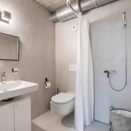 Le Lumen - Self Check In By Homenhancement رينينس